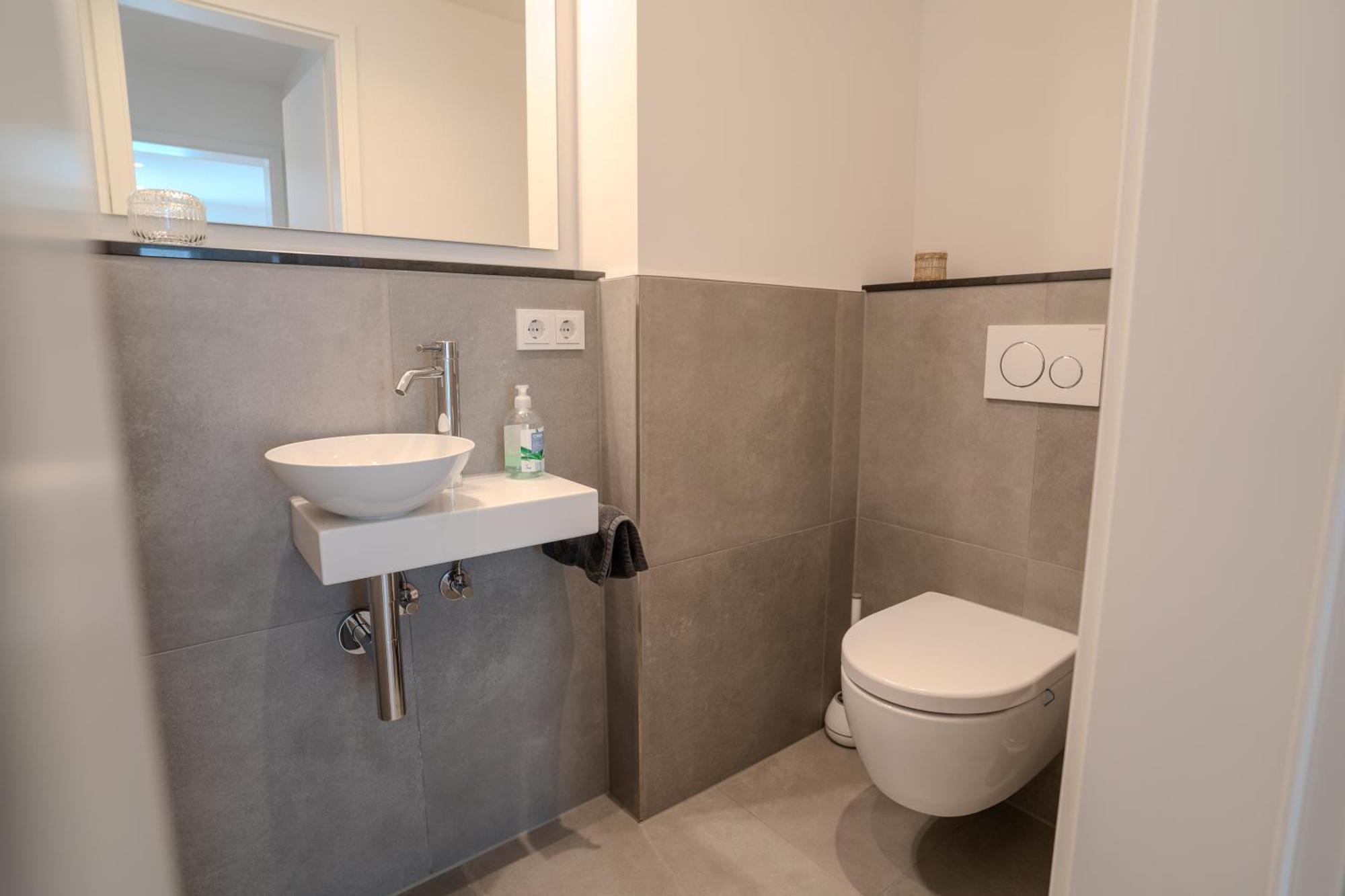 Luxuswohnung 95qm In Waldrandlage Zwischen Koeln Und Duesseldorf-naehe Messe - Lanxessarena - Bayarena * Leverkusen